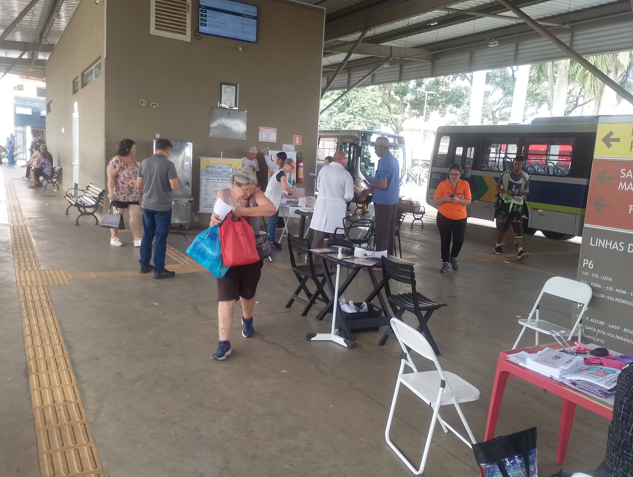 Atividade Educativa no Terminal Central